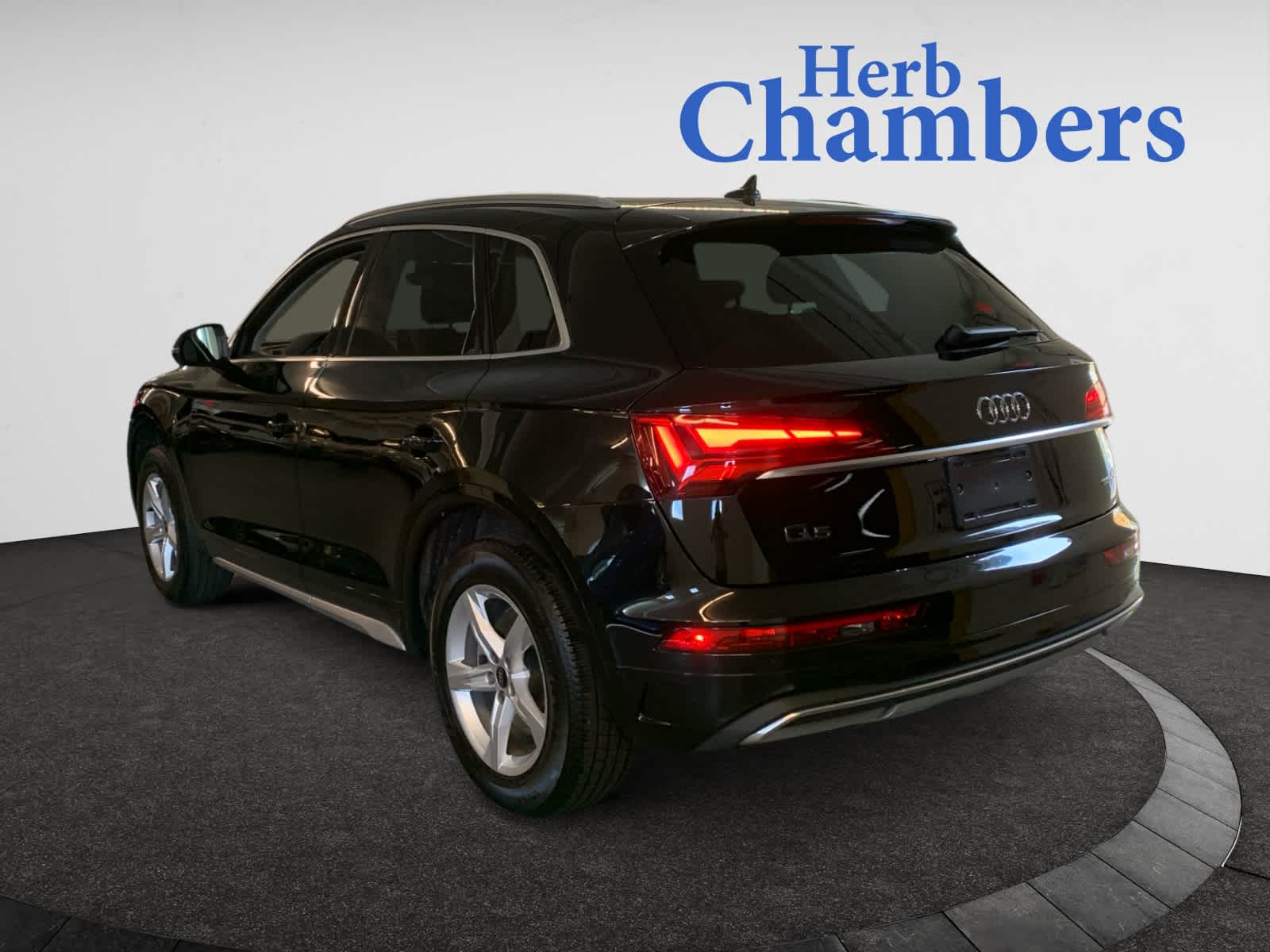 2023 Audi Q5 Premium photo 3