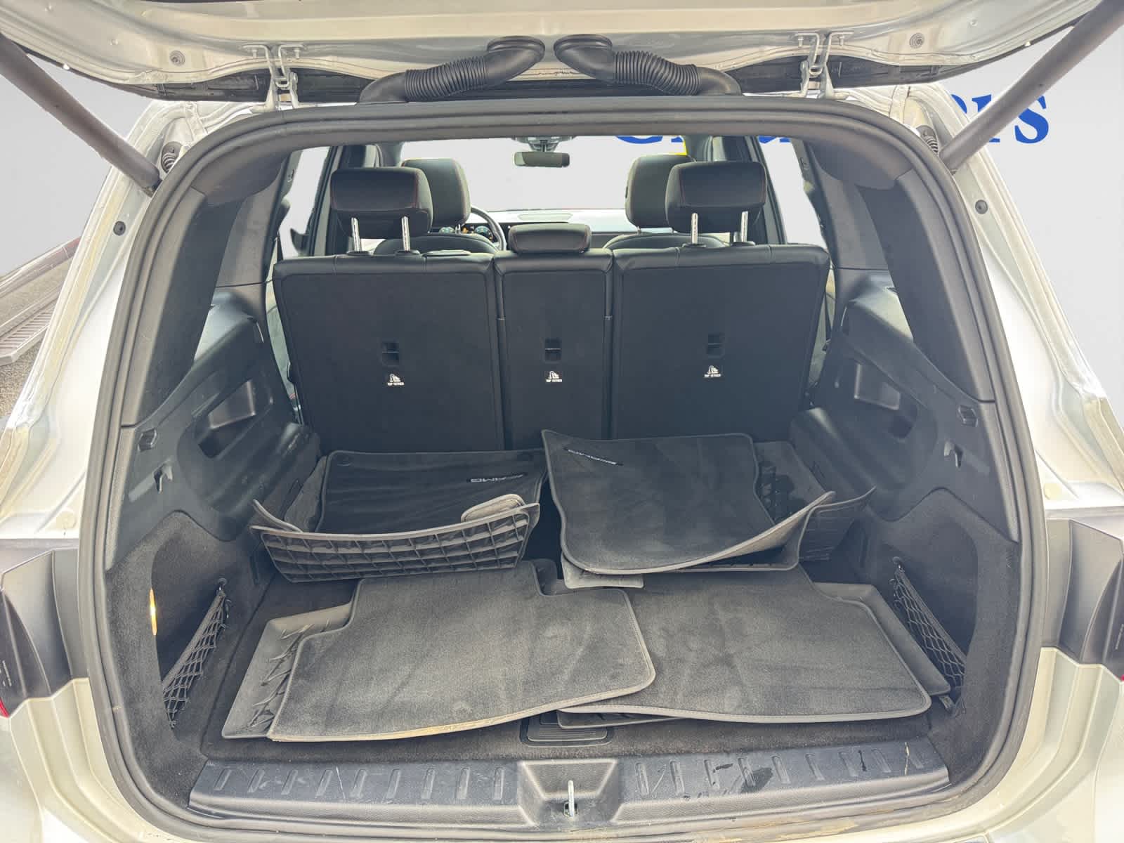 2021 Mercedes Benz GLB 250 photo 4