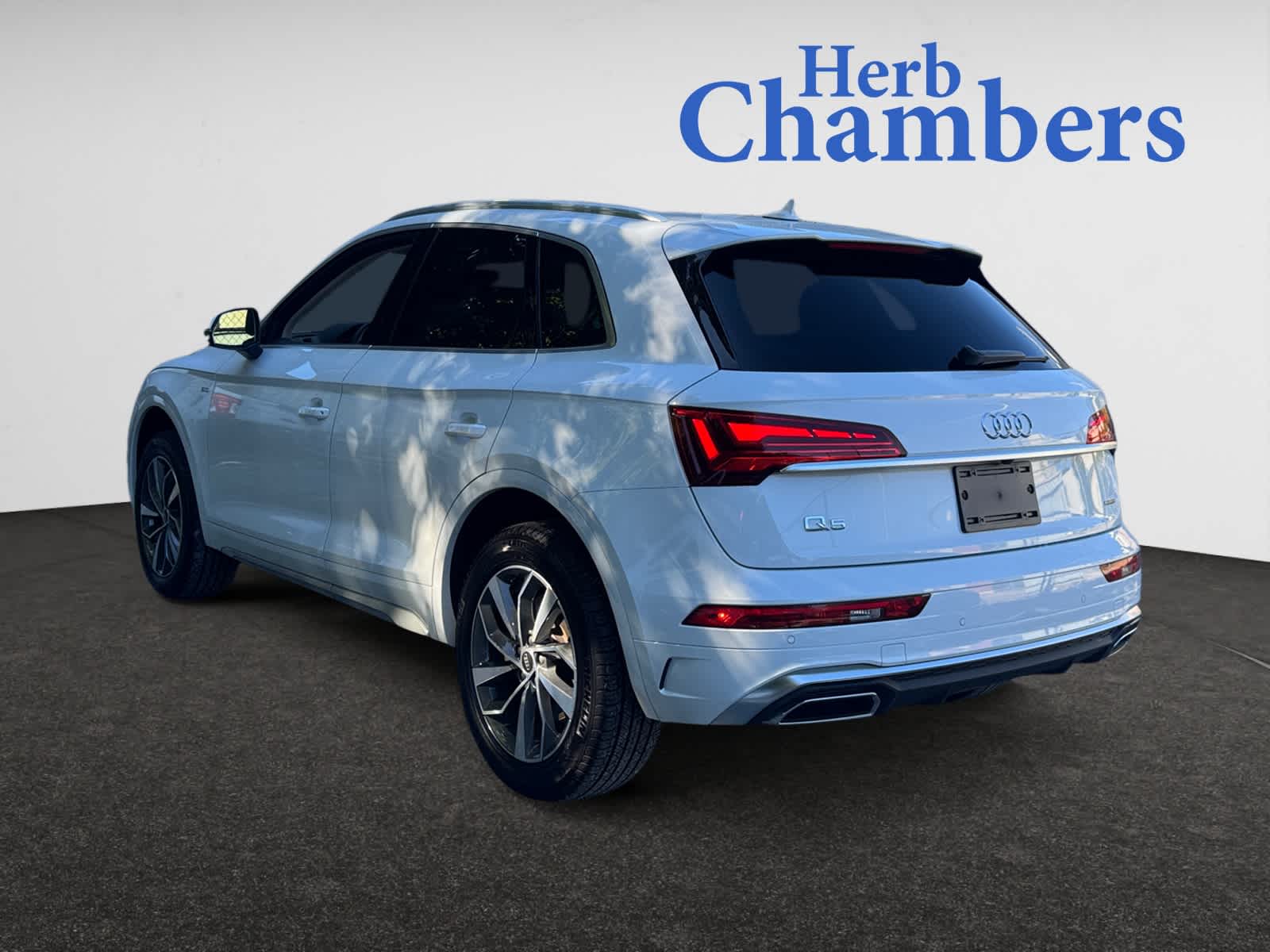 2023 Audi Q5 S line Premium Plus photo 3