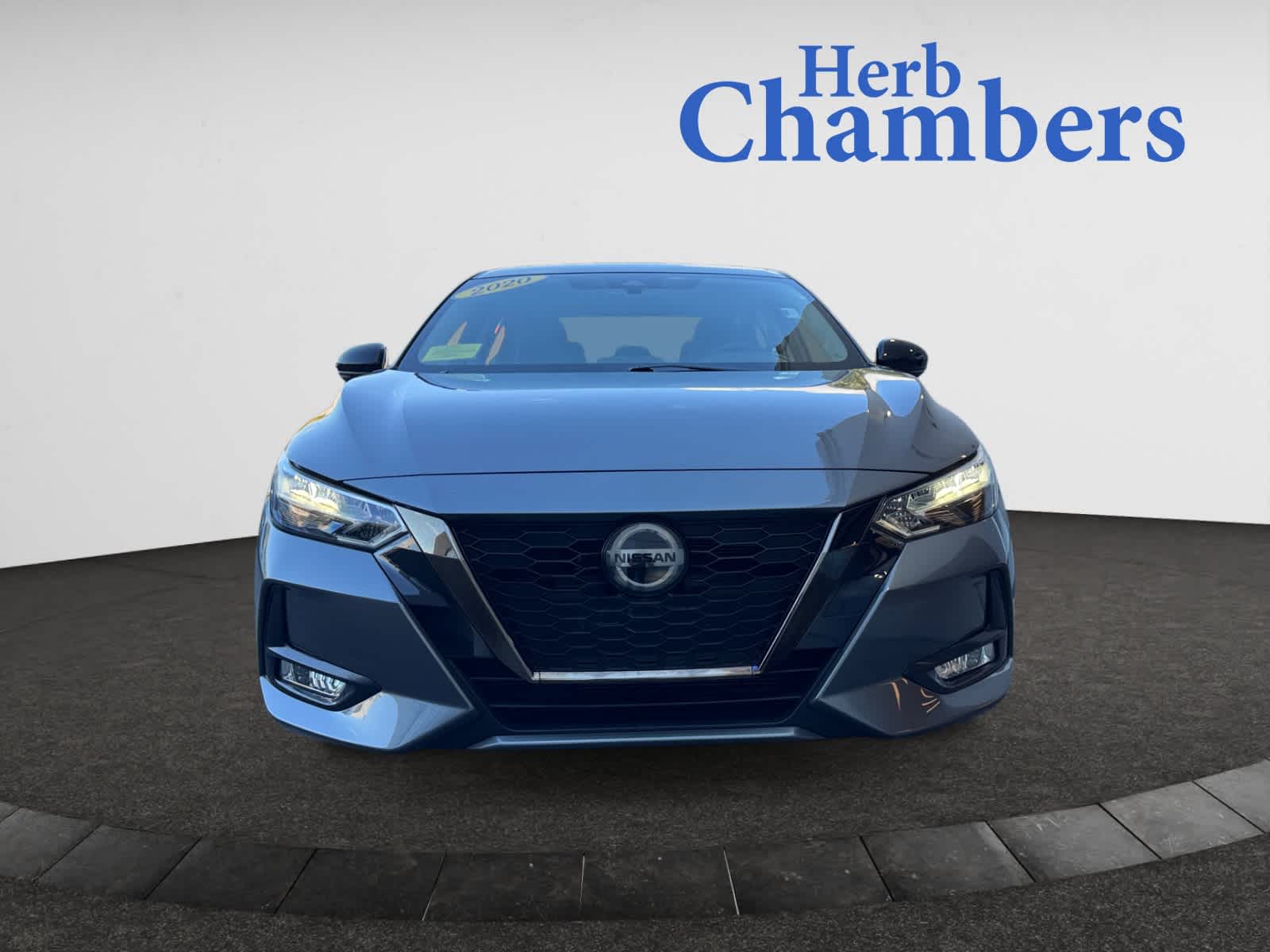 2020 Nissan Sentra SR photo 2