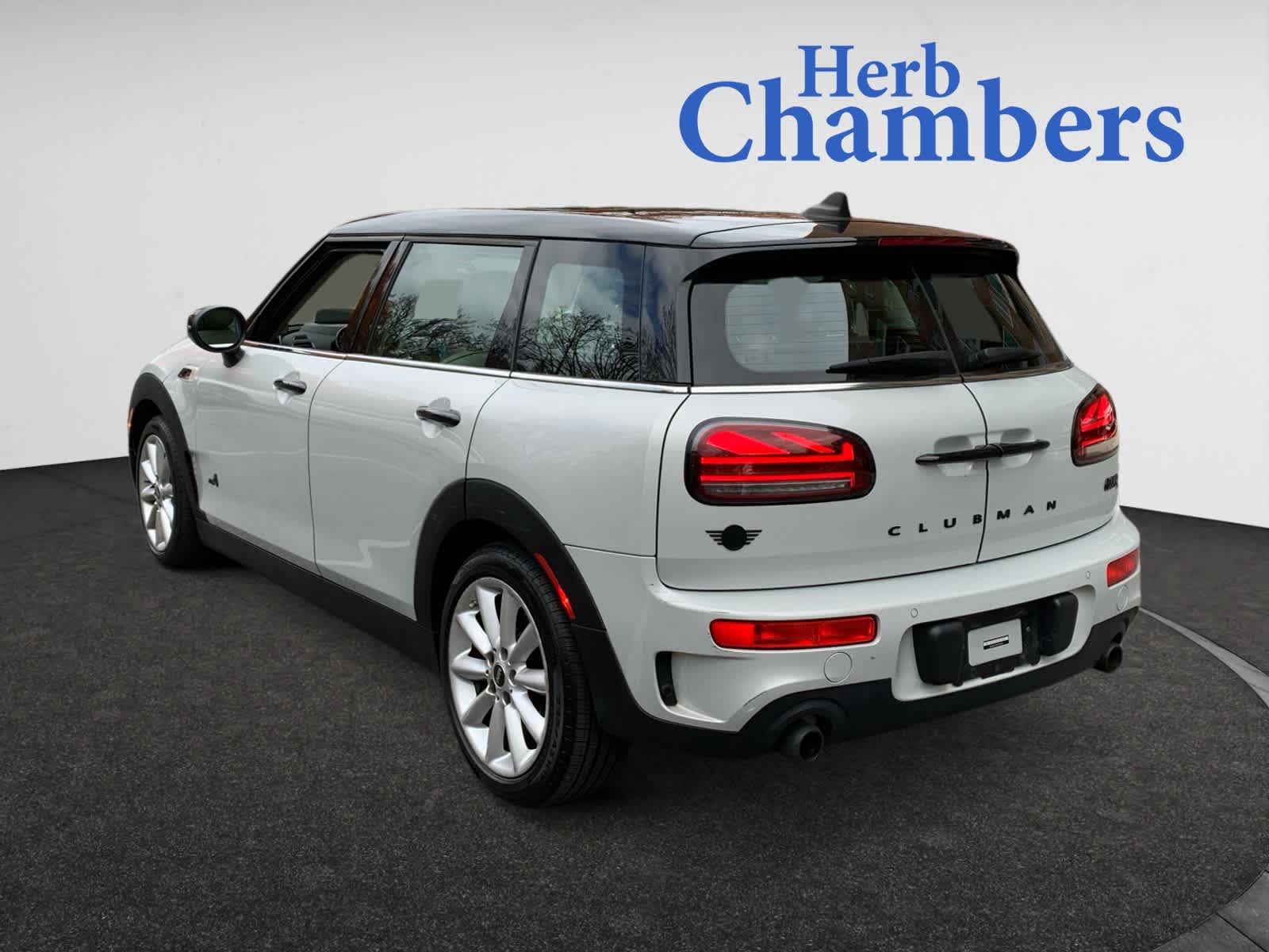 2023 Mini Clubman Base S ALL4 photo 3