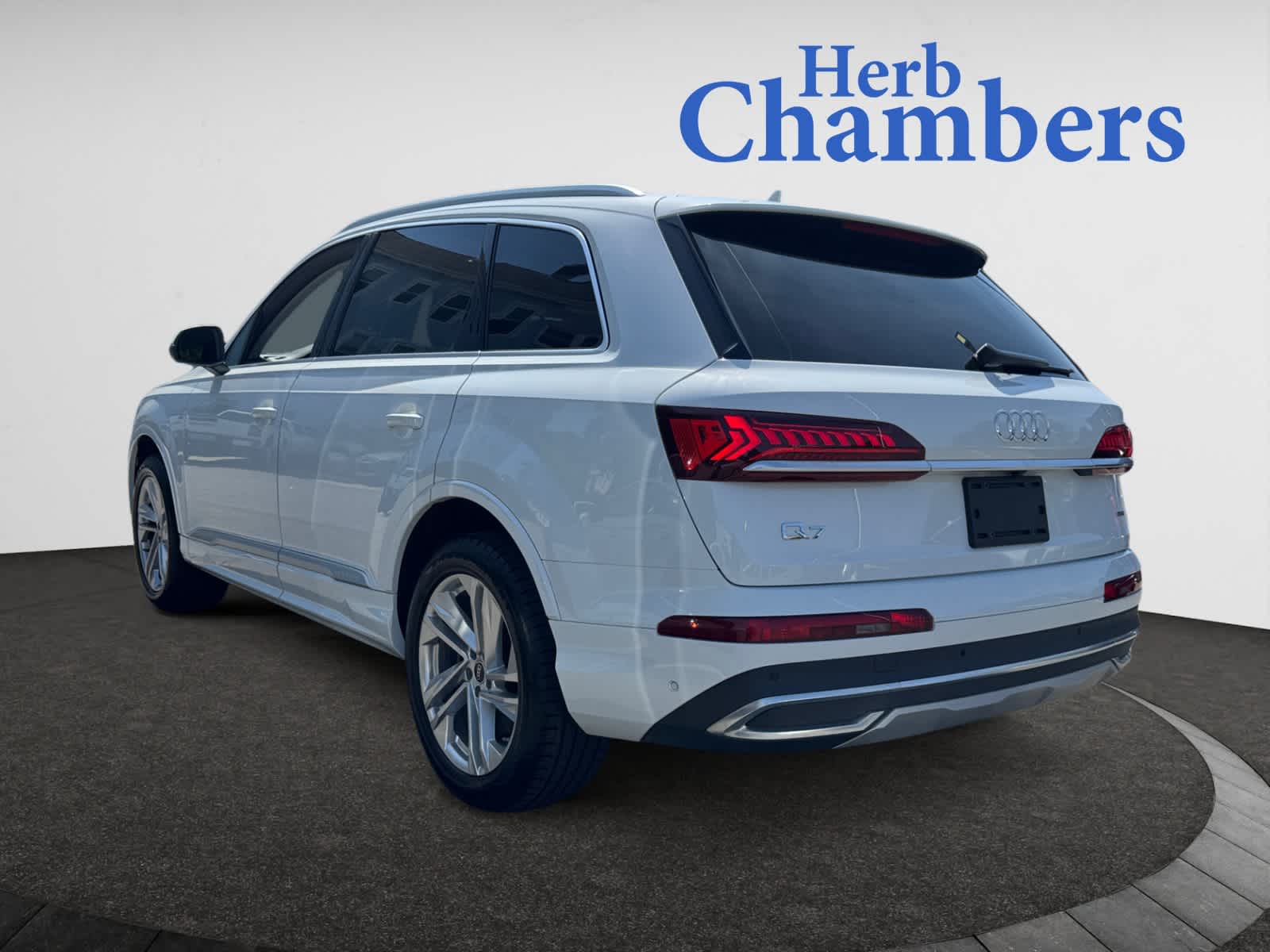 2022 Audi Q7 Premium Plus photo 2