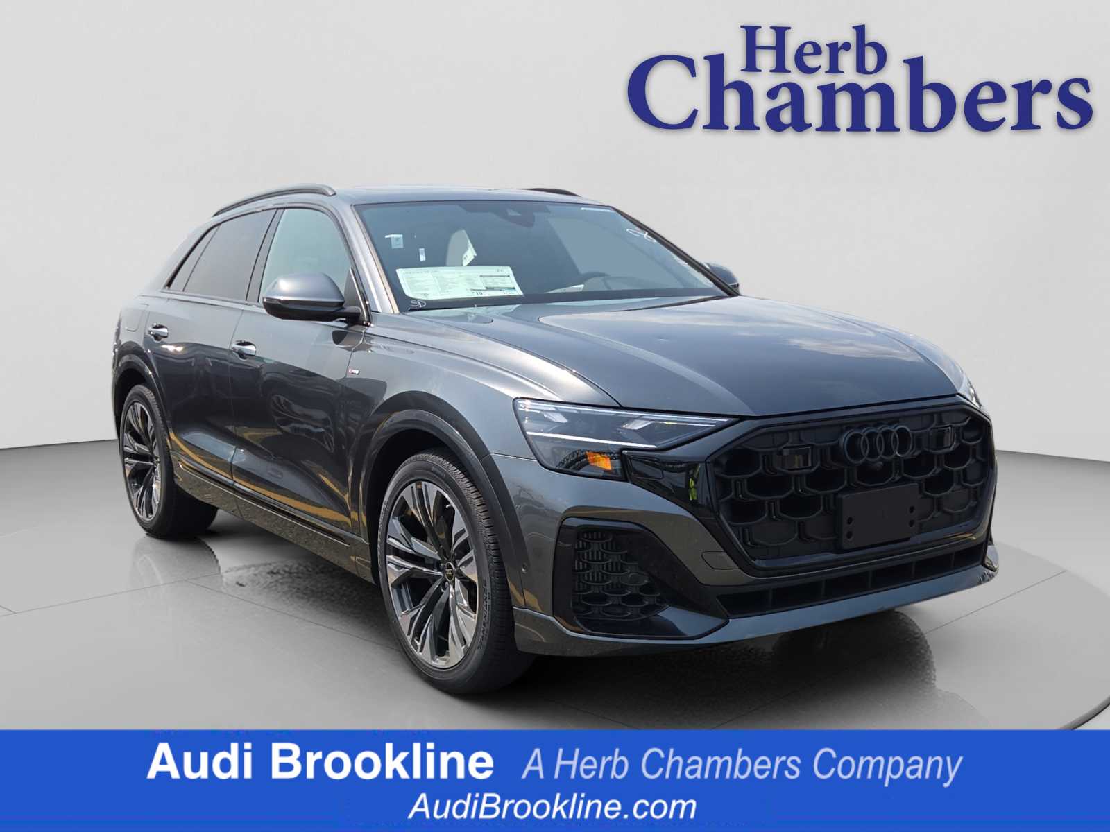 Daytona Gray Pearl Effect 2026 Audi Q8 SUV / Crossover All-Wheel Drive Automatic