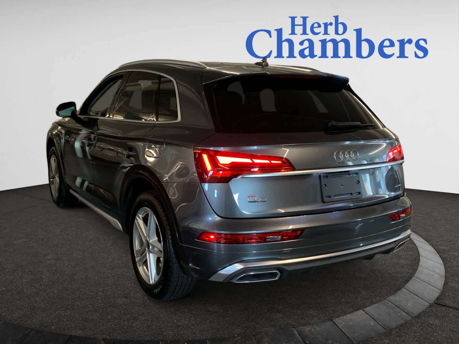 2025 Audi Q5 S line Premium Plus photo 3