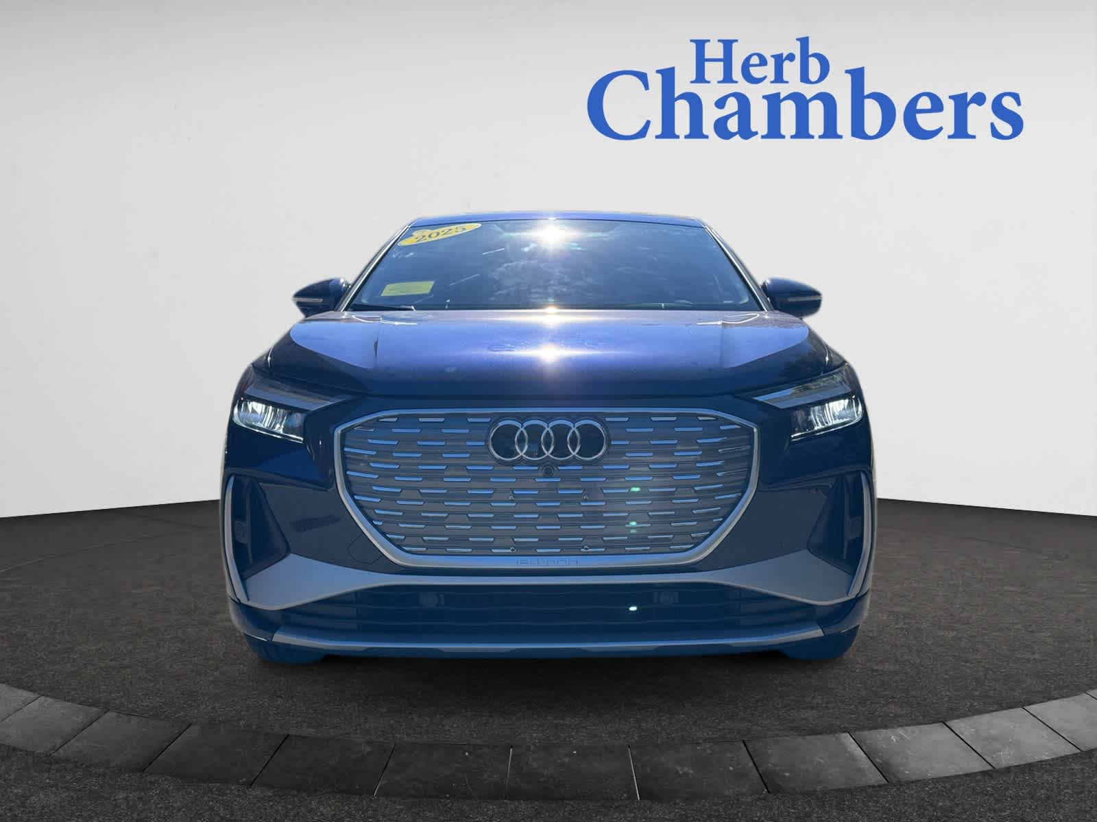 2025 Audi Q4 E-tron Sportback Premium Plus photo 2