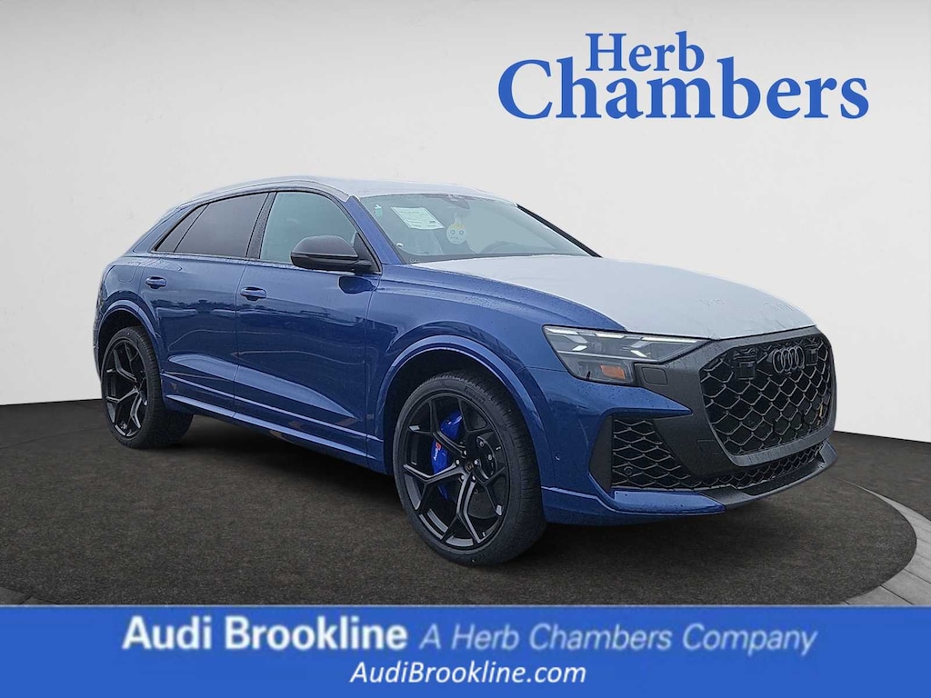New 2026 Audi RS Q8 4.0T performance SUV