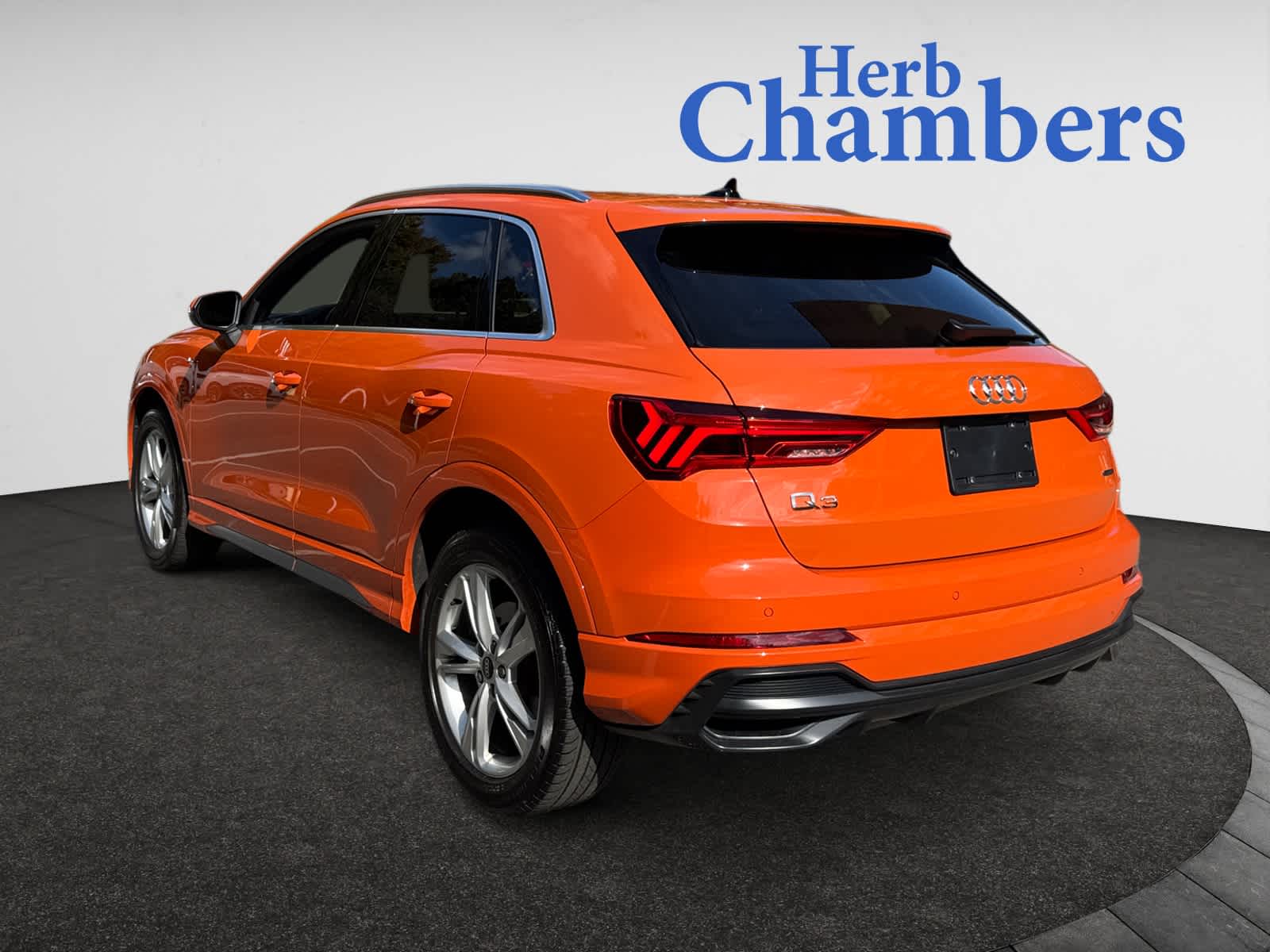 2022 Audi Q3 S line Premium Plus photo 3