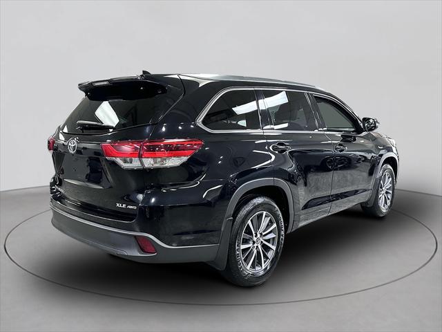 Used 2018 Toyota Highlander XLE with VIN 5TDJZRFH9JS882313 for sale in Brooklyn, NY