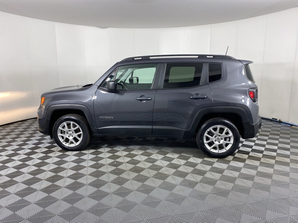 Used 2022 Jeep Renegade Latitude SUV