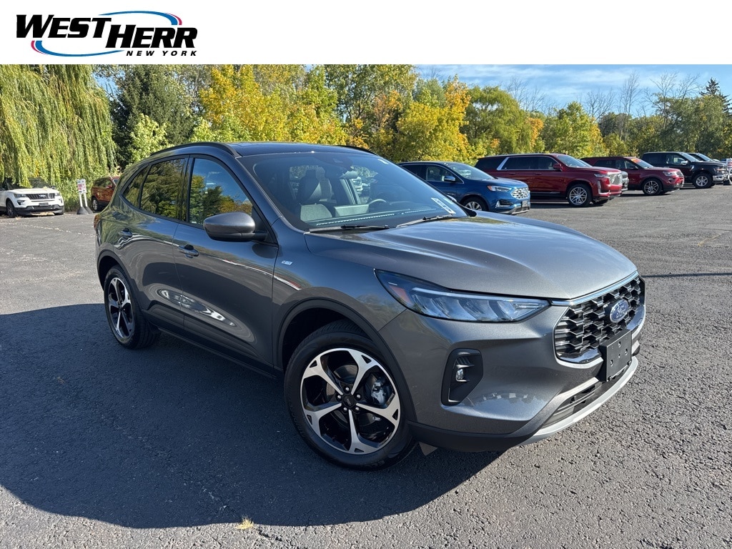 Used 2025 Ford Escape ST-Line Select SUV