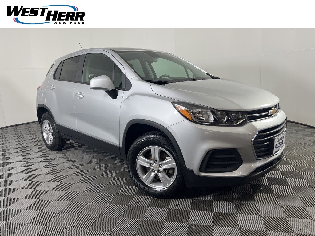 Used 2022 Chevrolet Trax LS SUV