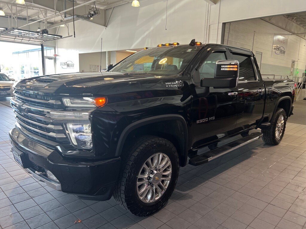 2022 Chevrolet Silverado 2500HD High Country photo 3