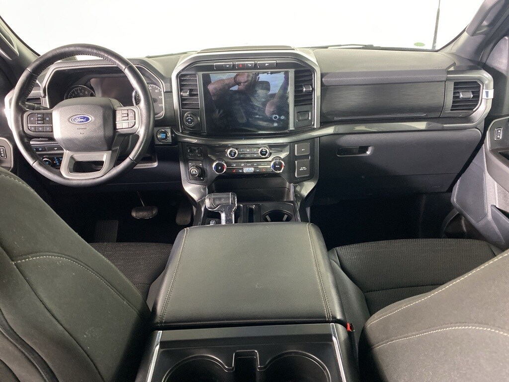 2022 Ford F-150 XLT photo 2