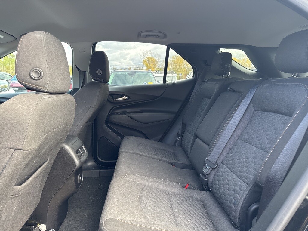 2019 Chevrolet Equinox LT photo 3