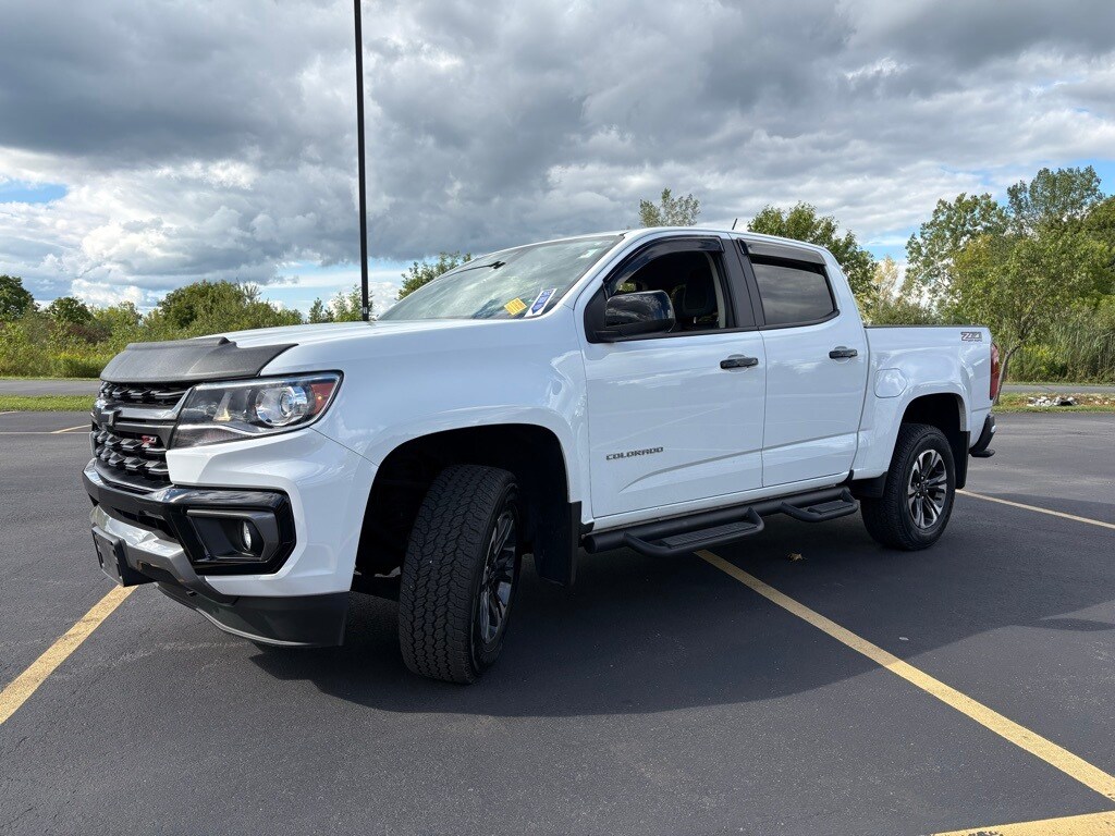 2022 Chevrolet Colorado Z71 photo 3