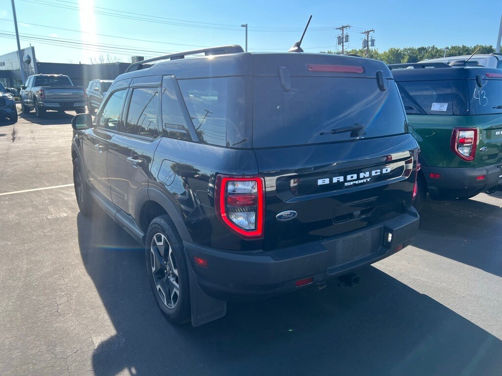 2021 Ford Bronco Sport Outer Banks photo 3
