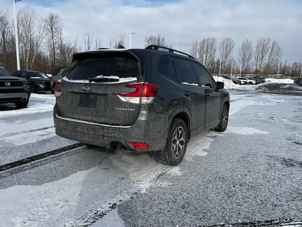 Used 2023 Subaru Forester Premium SUV