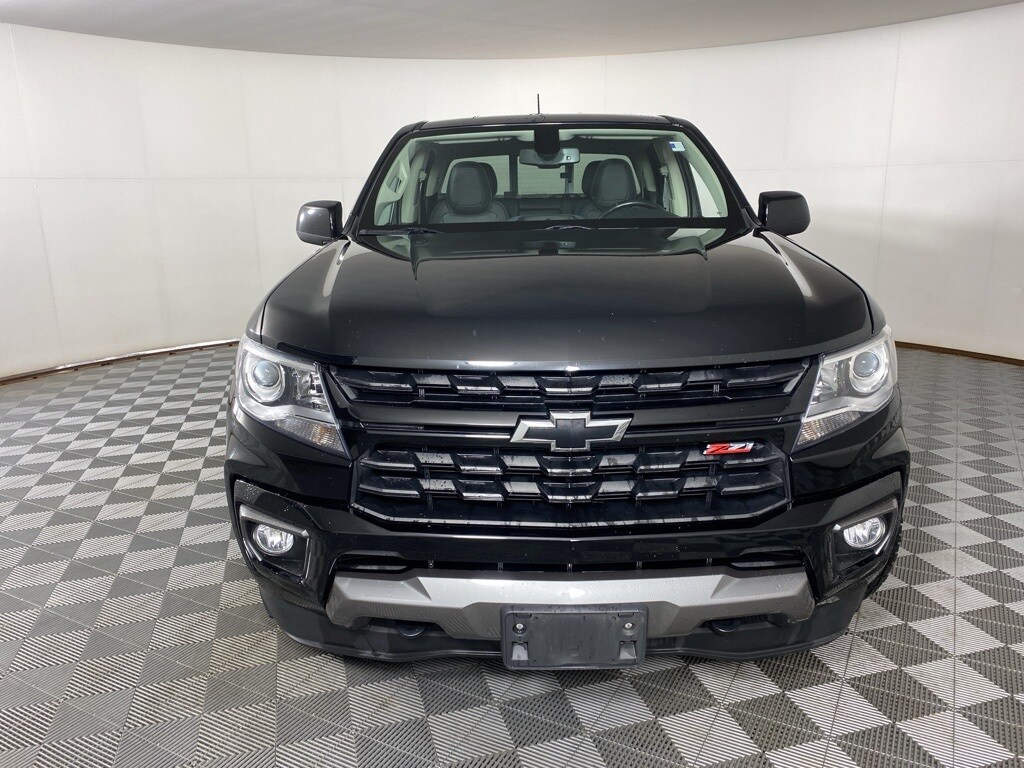 2022 Chevrolet Colorado Z71 photo 2