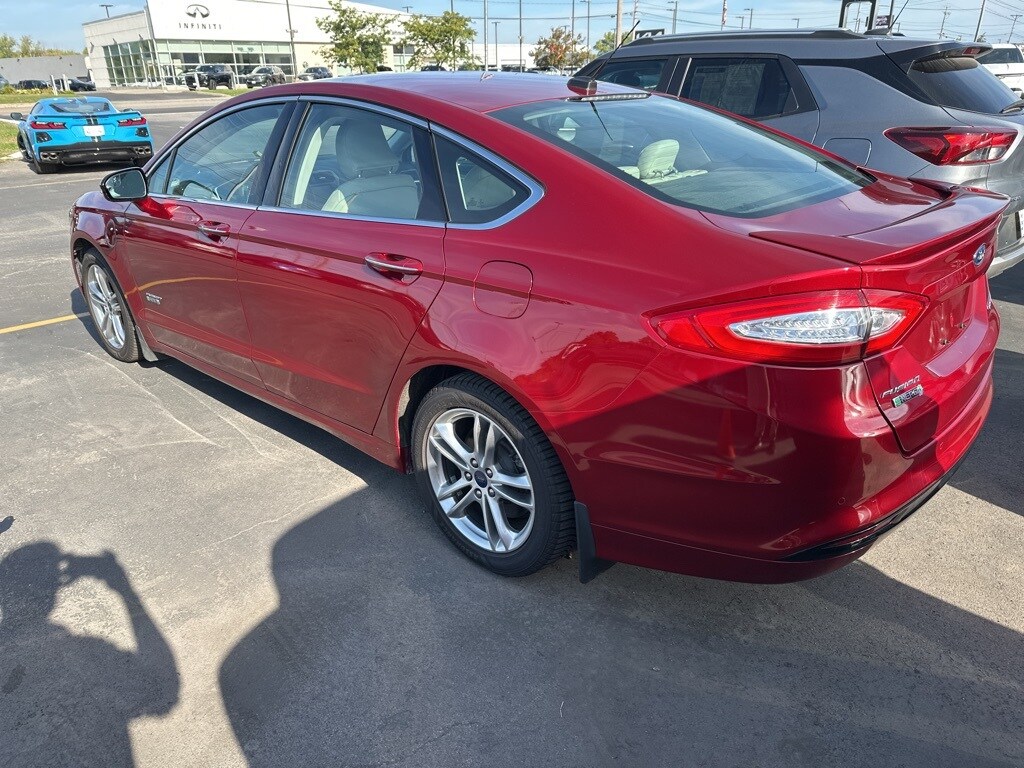 2016 Ford Fusion Energi Titanium photo 2