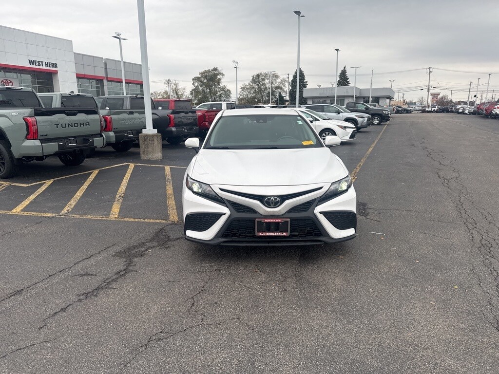 Used 2023 Toyota Camry SE Sedan