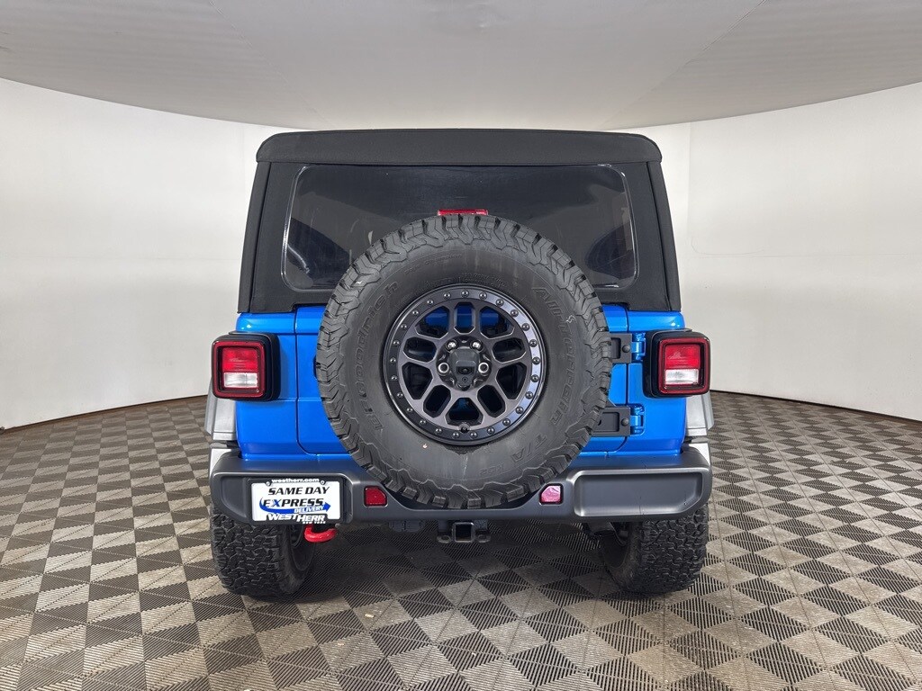 2022 Jeep Wrangler Unlimited Rubicon photo 2