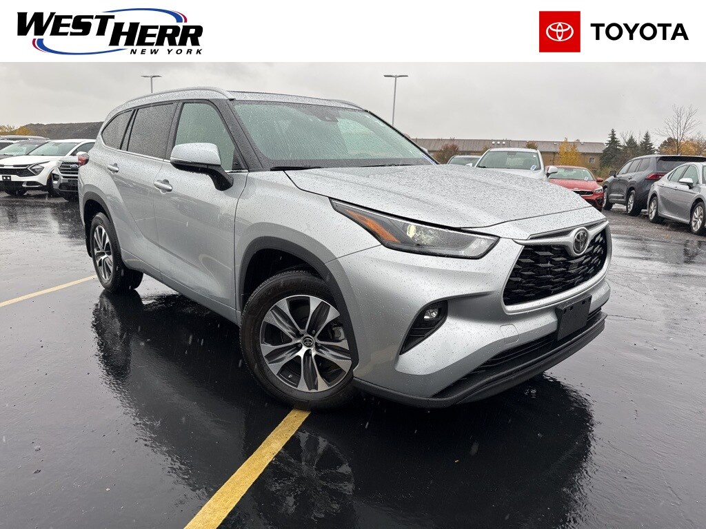 Used 2022 Toyota Highlander XLE SUV