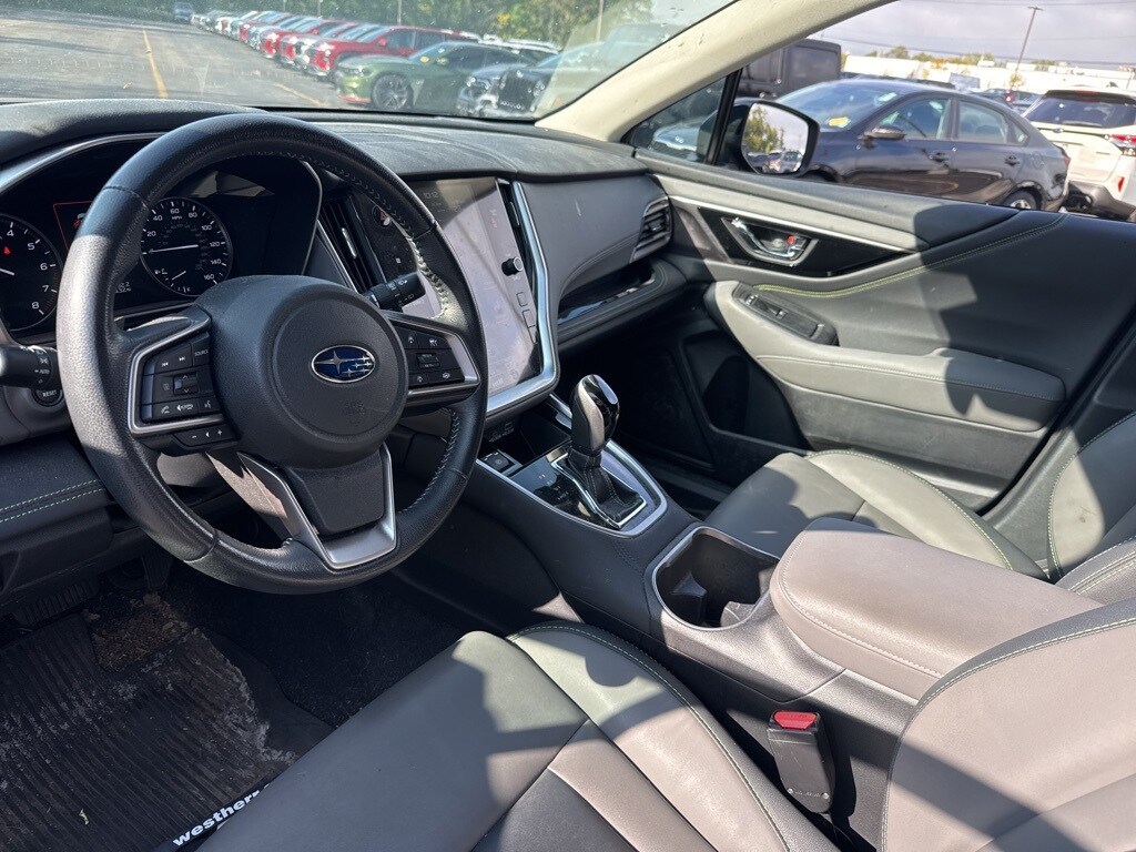 2023 Subaru Outback Onyx Edition photo 2