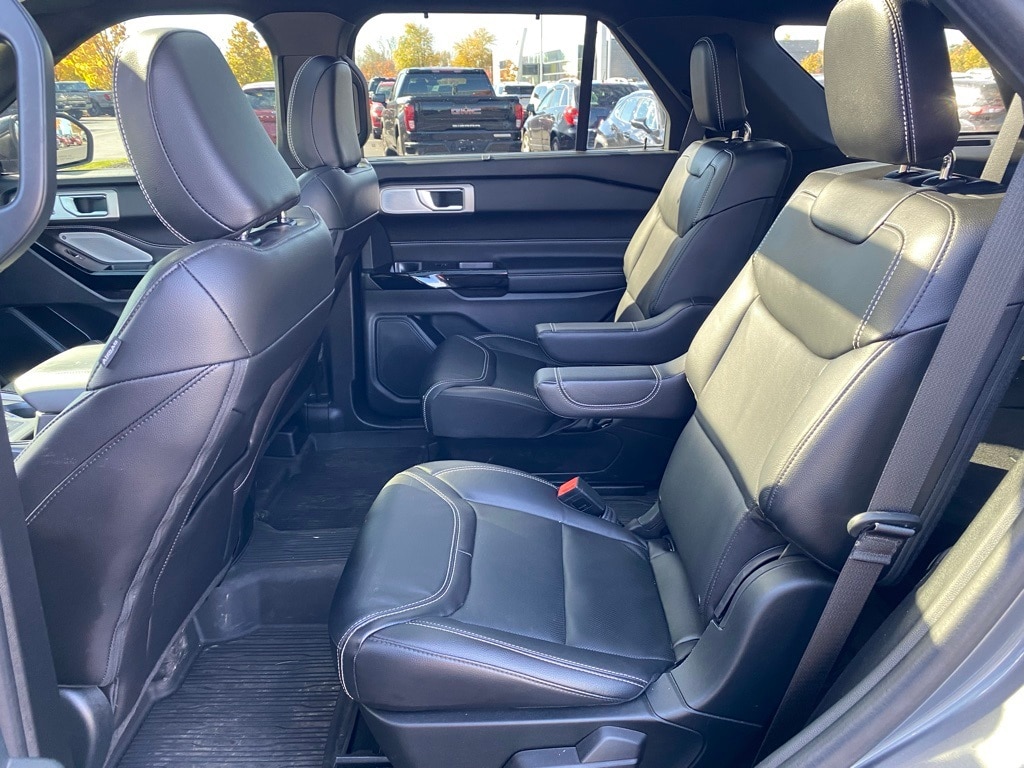 Used 2024 Ford Explorer ST SUV