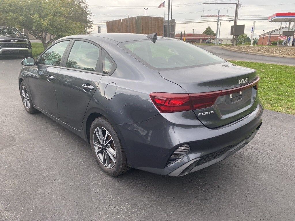 2023 Kia Forte LXS photo 4
