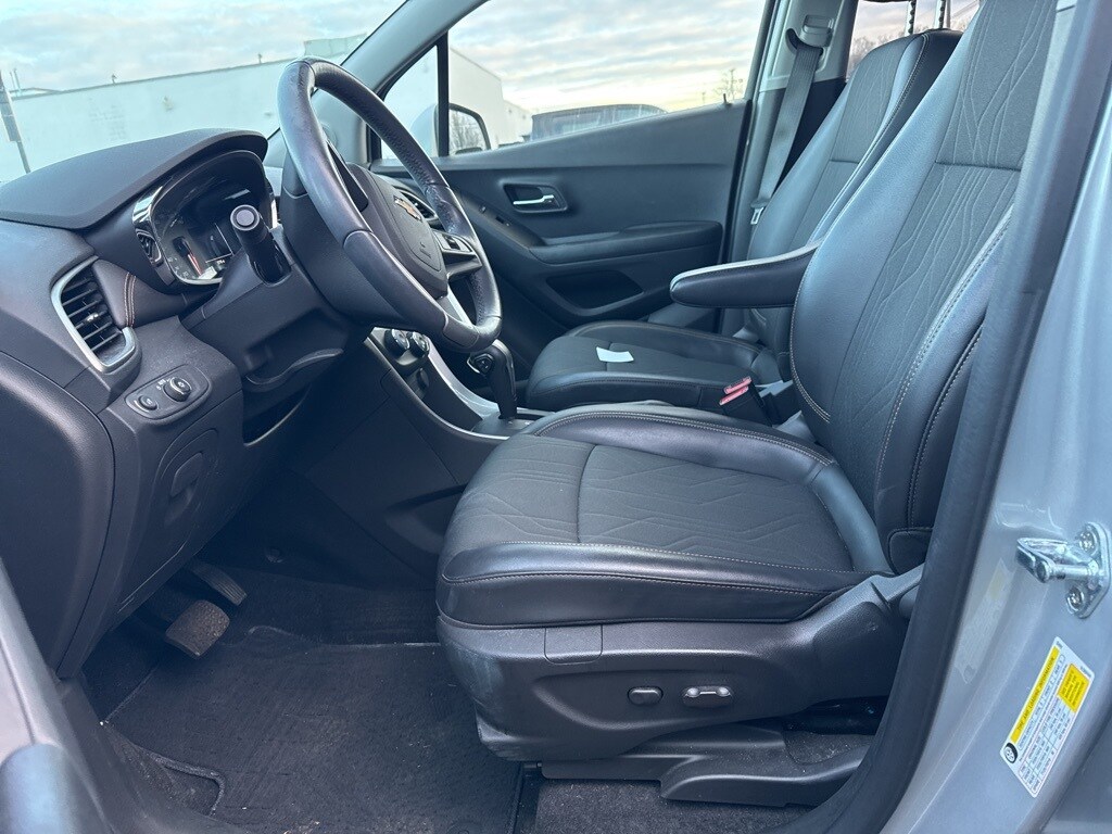 Used 2022 Chevrolet Trax LT SUV