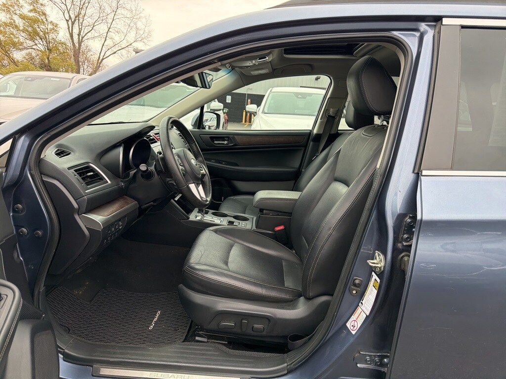 Used 2017 Subaru Outback 2.5i Limited with SUV
