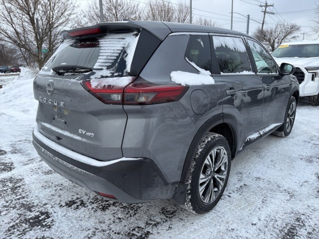 Used 2023 Nissan Rogue SV SUV