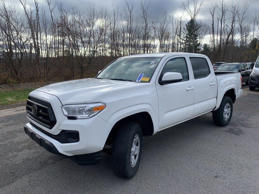 2022 Toyota Tacoma SR V6 photo 3