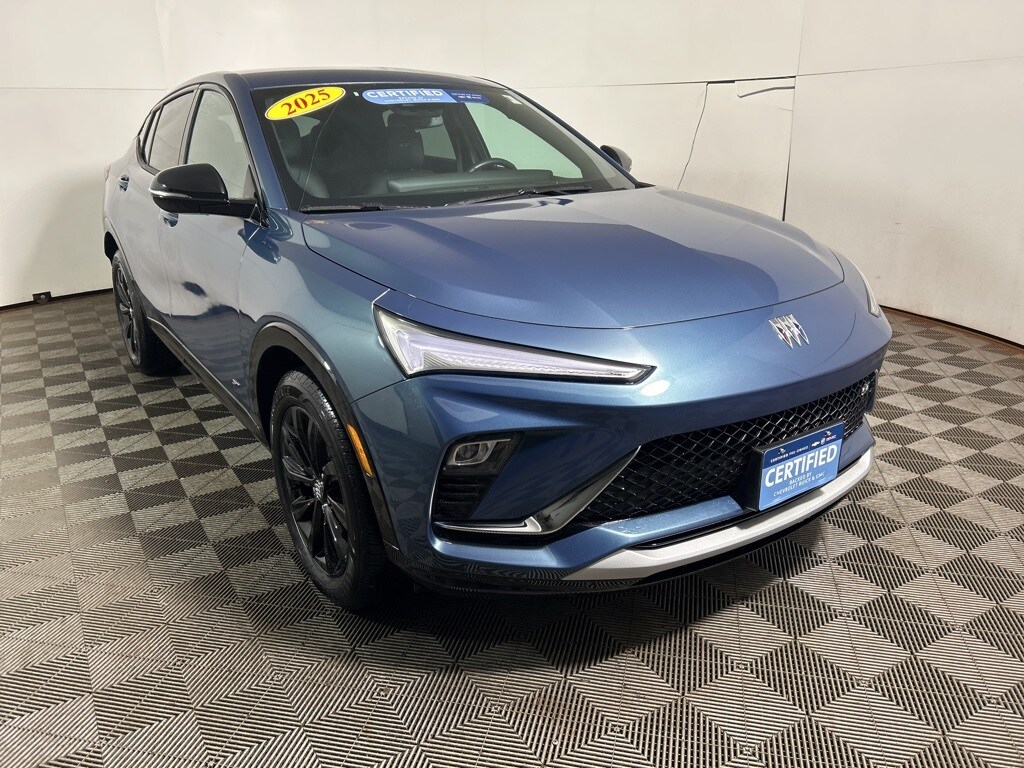 2025 Buick Envista ST photo 3