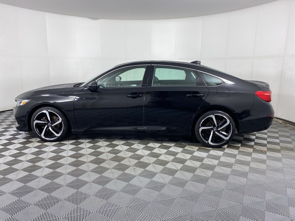 2022 Honda Accord Hybrid Sport photo 2