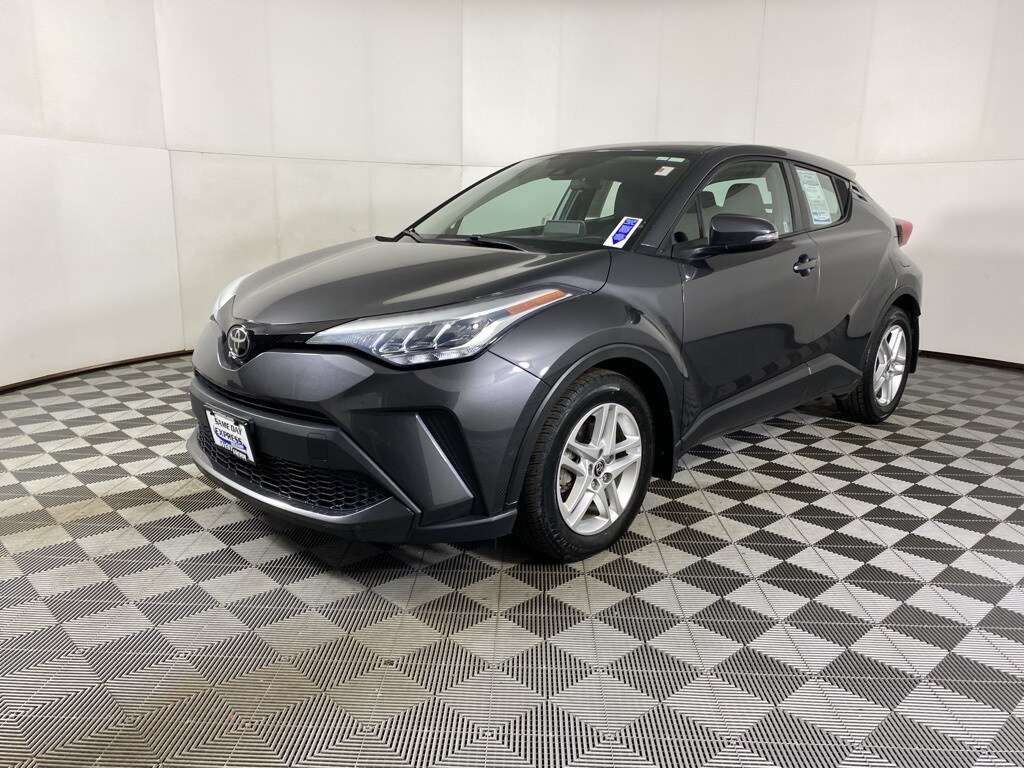 2021 Toyota C-HR LE photo 4