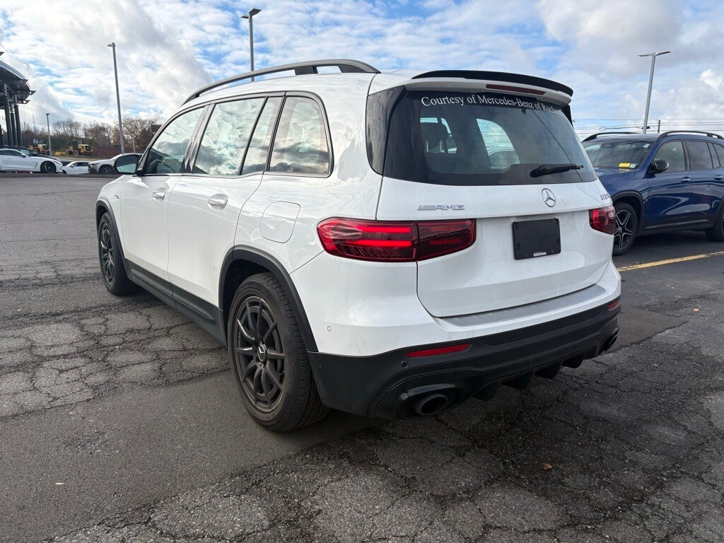 2025 Mercedes Benz GLB AMG 35 4MATIC photo 4