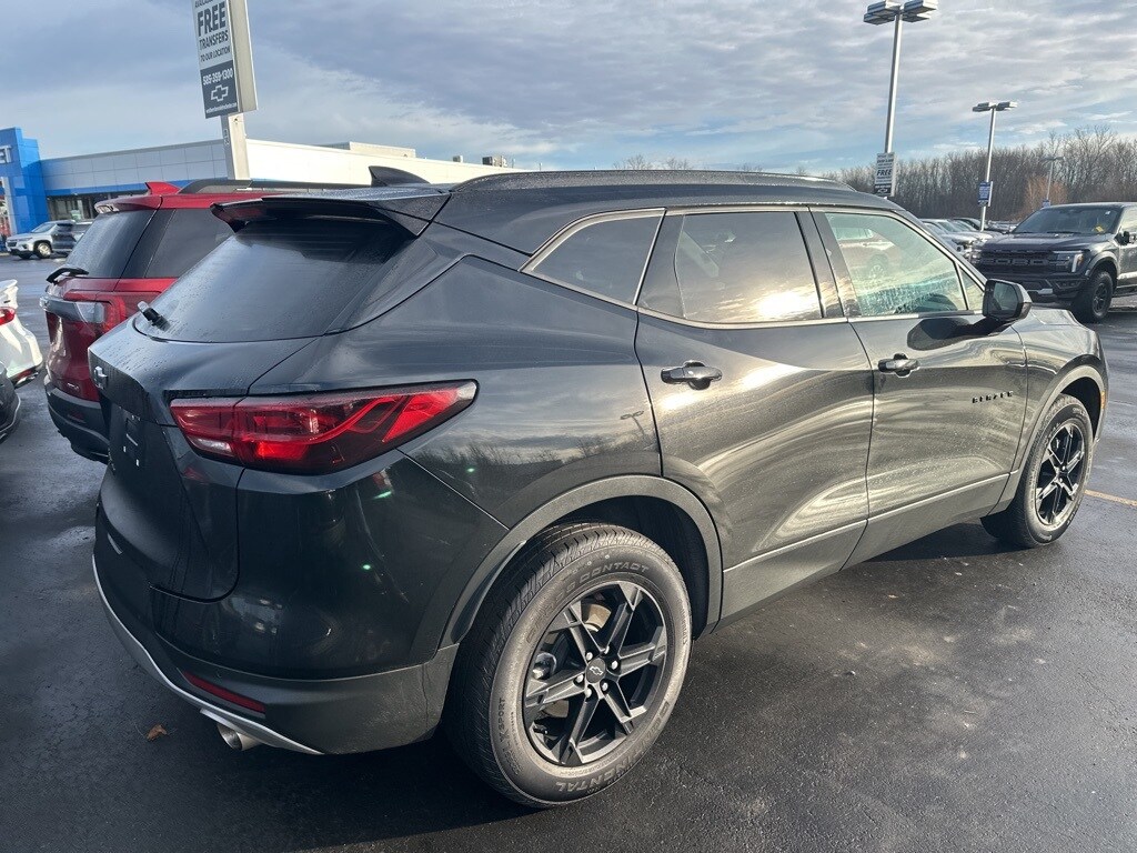 Used 2025 Chevrolet Blazer LT w/2LT SUV