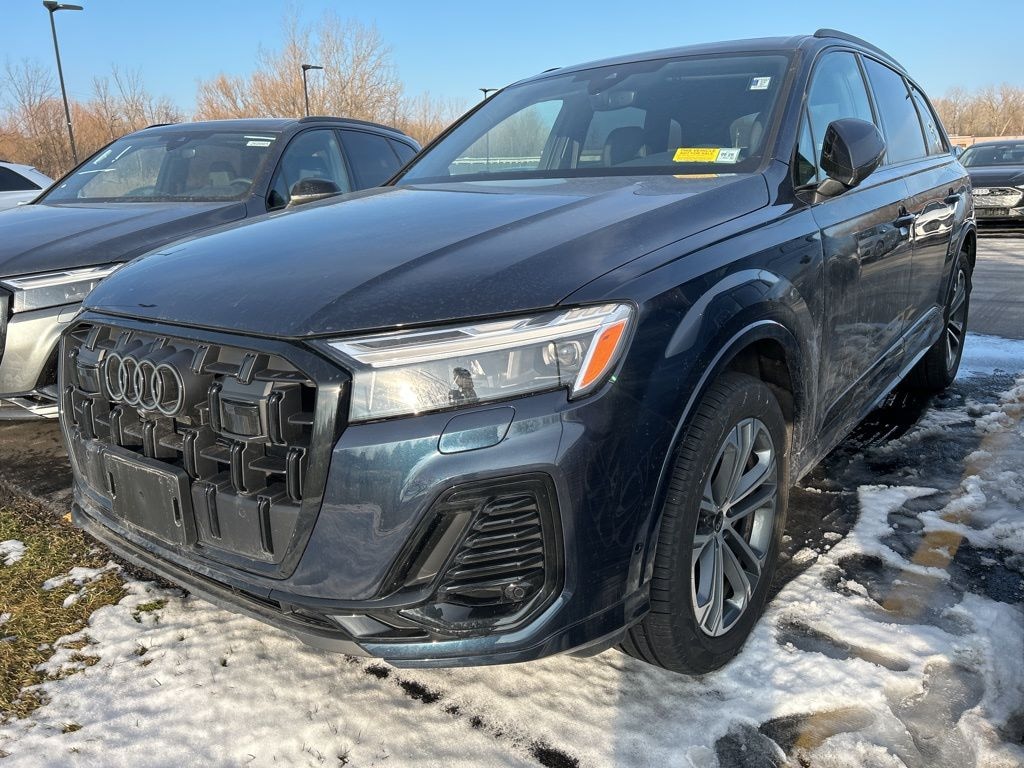 Used 2025 Audi Q7 45 Premium SUV