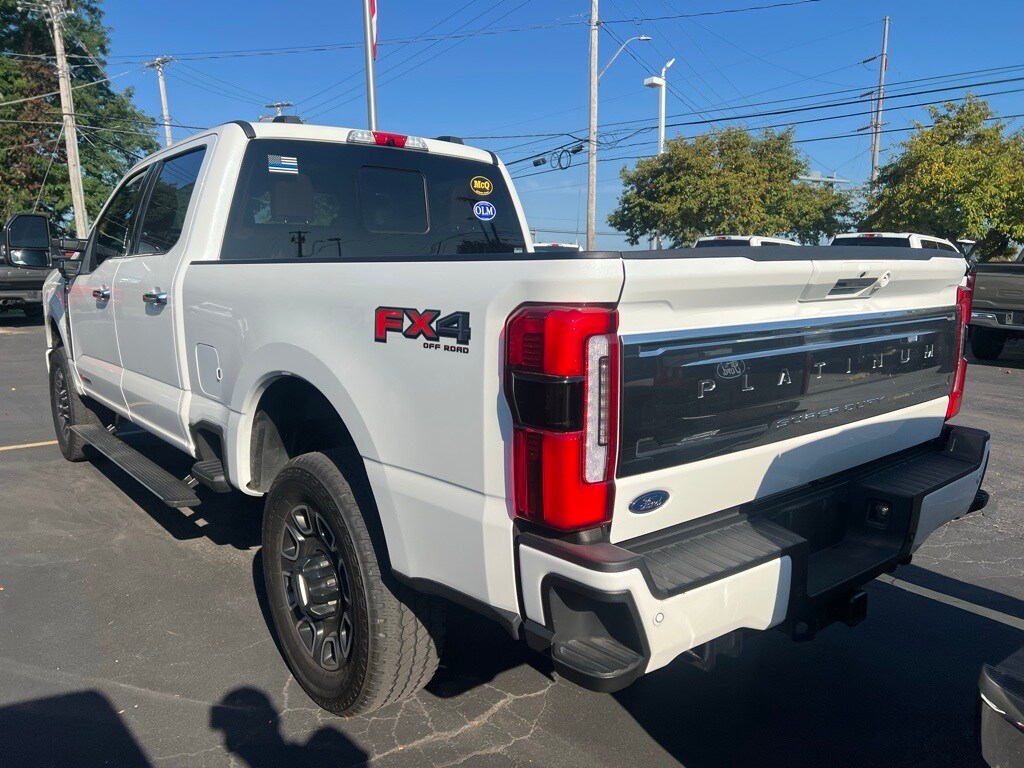 2024 Ford F-350 Platinum photo 3