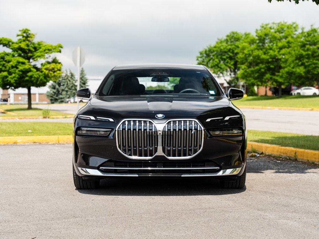 Used 2025 BMW i7 xDrive60 with VIN WBY53EJ00SCT24445 for sale in Bowmansville, NY