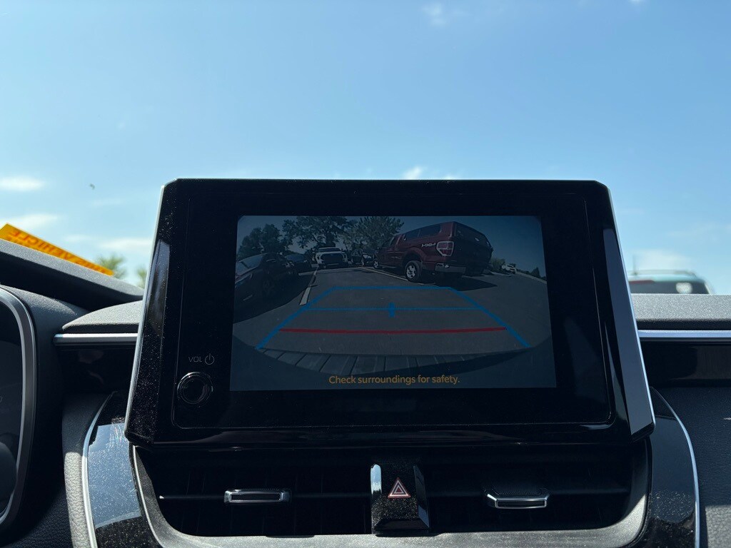 2023 Toyota Corolla SE photo 4