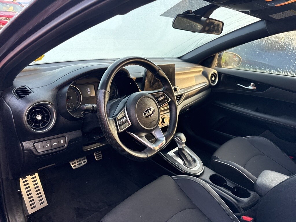2021 Kia Forte GT-Line photo 2