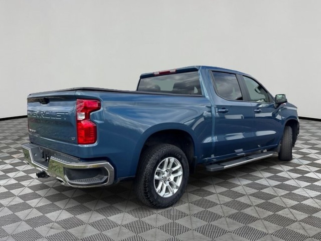 Used 2024 Chevrolet Silverado 1500 LT w/1LT Truck Crew Cab