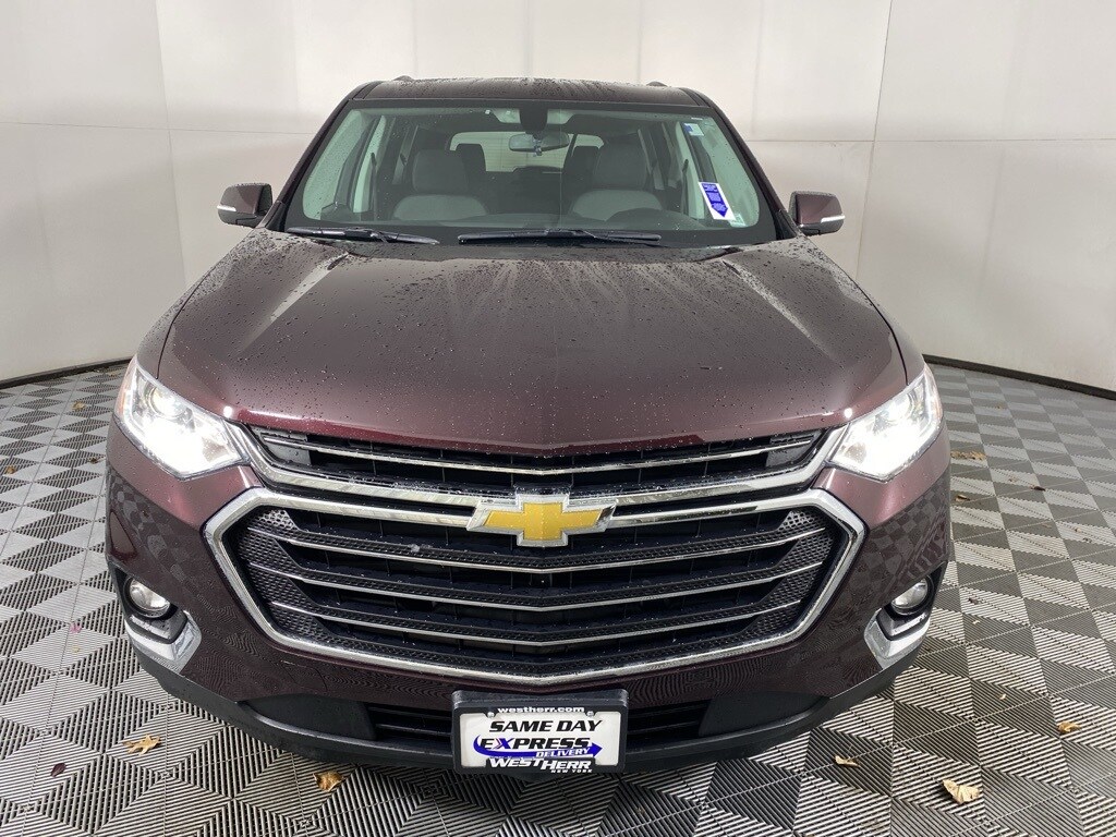 2018 Chevrolet Traverse Cloth 1LT photo 2