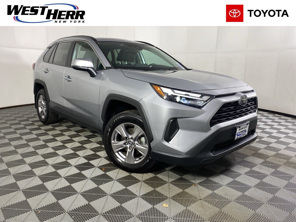 Used 2022 Toyota RAV4 XLE SUV