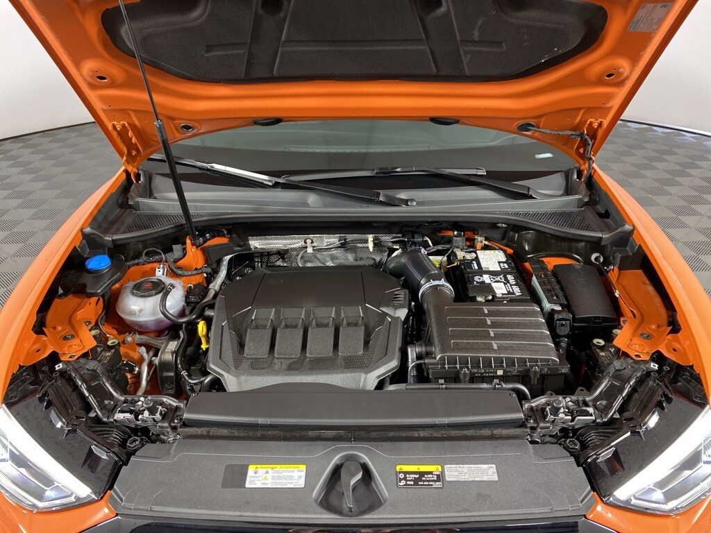 2024 Audi Q3 45 TFSI S line Premium photo 2