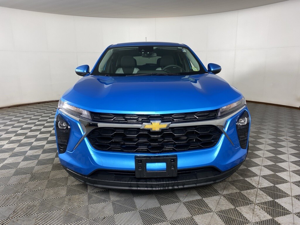 Certified 2025 Chevrolet Trax LS SUV