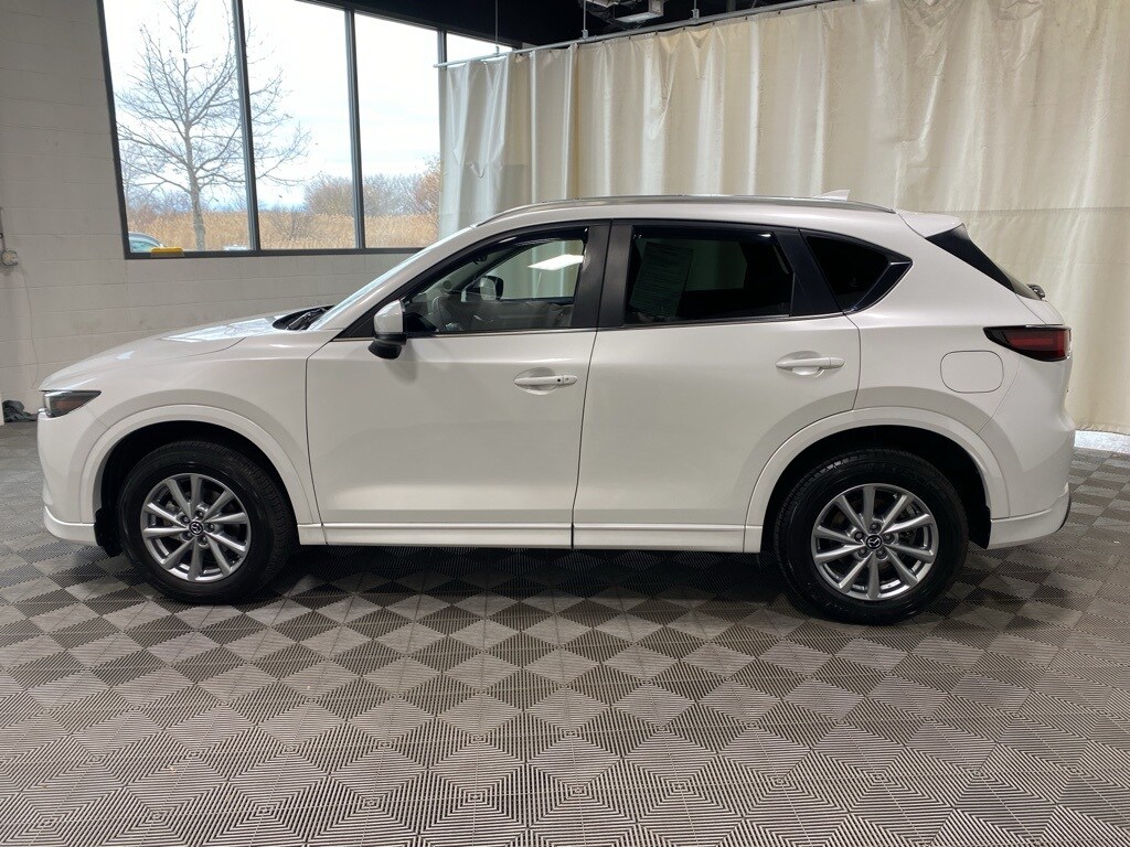 2024 Mazda CX-5 2.5 Select photo 2