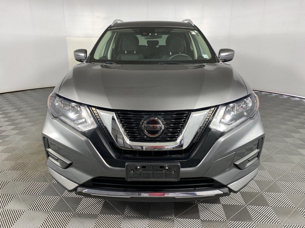 2020 Nissan Rogue SV photo 3
